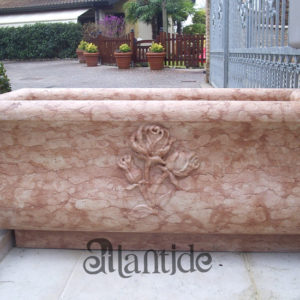 Planter with roses in Rosso Asiago - Ref. 044